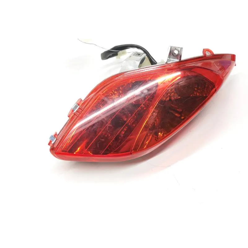 Feu arriere droit YAMAHA YPR 125 2010-2013 XMAX