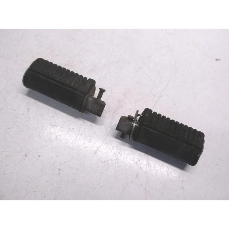 Repose pieds arriere KYMCO SECTOR 125 2000-2004