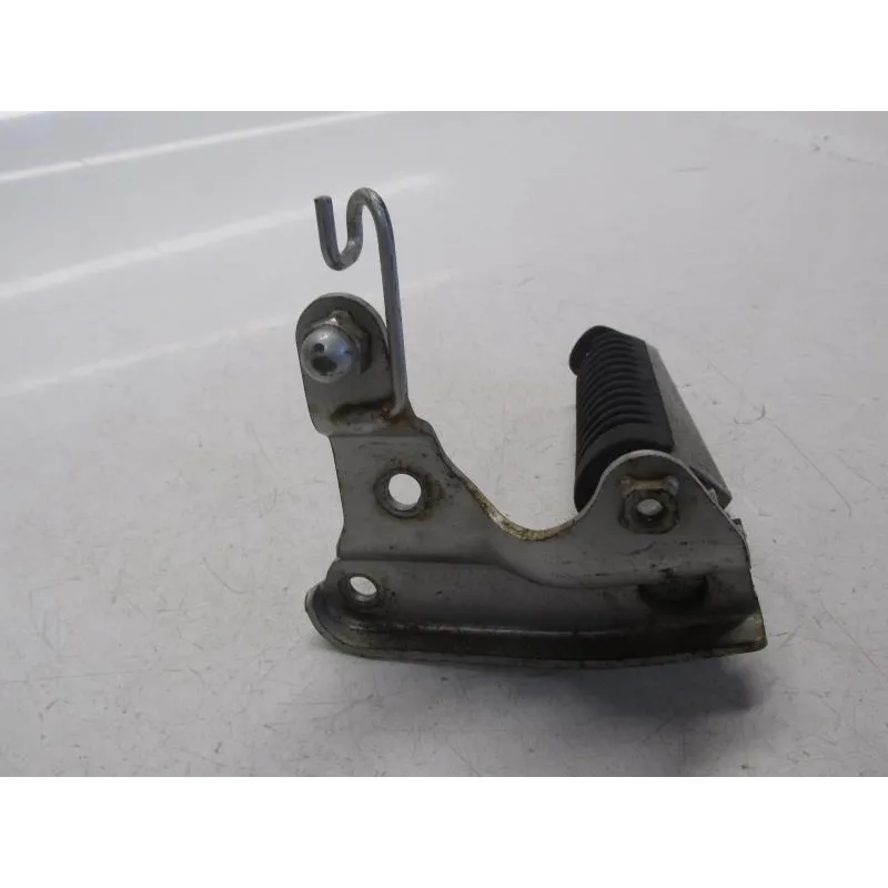 Platine et repose pieds arriere gauche YAMAHA XP 500 2004-2007 TMAX