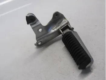Platine et repose pieds arriere droit YAMAHA XP 500 2004-2007 TMAX