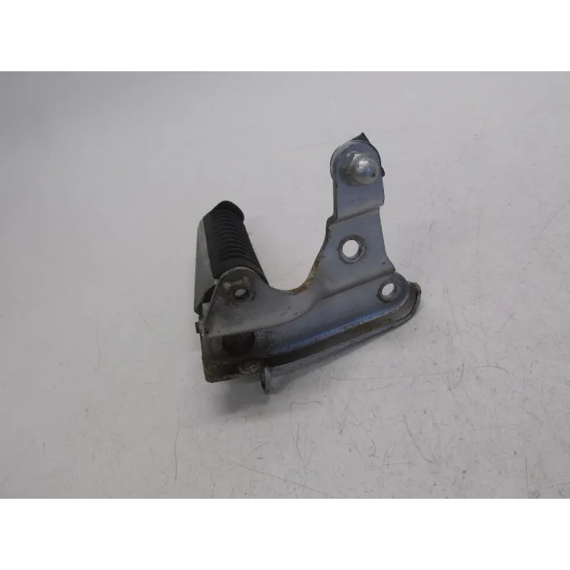 Platine et repose pieds arriere droit YAMAHA XP 500 2004-2007 TMAX