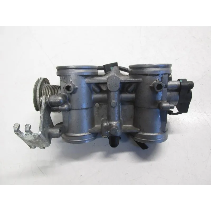 Rampe d'injection SUZUKI AN 650 2006-2010 BURGMAN