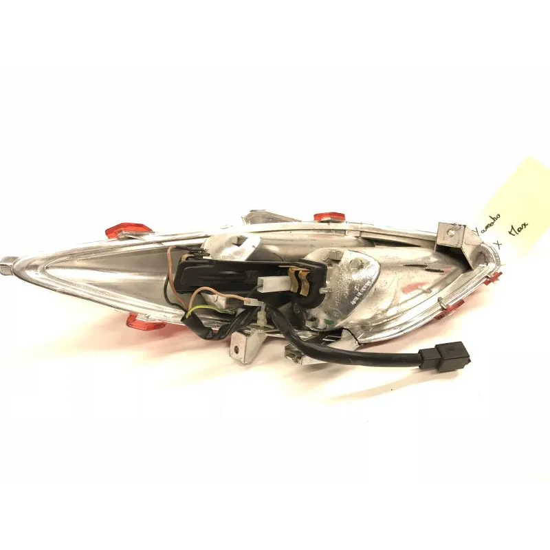 Bloc feu + clignotant ar gauche YAMAHA YPR 250 2010-2013 XMAX
