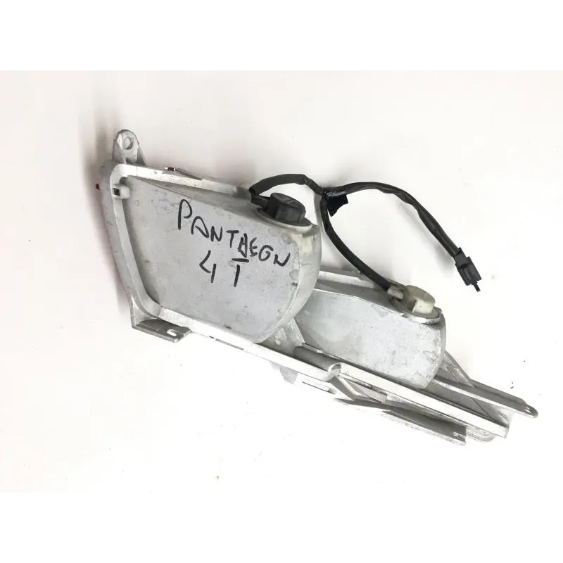 Feu arriere gauche HONDA FES 125 2003-2006 PANTHEON