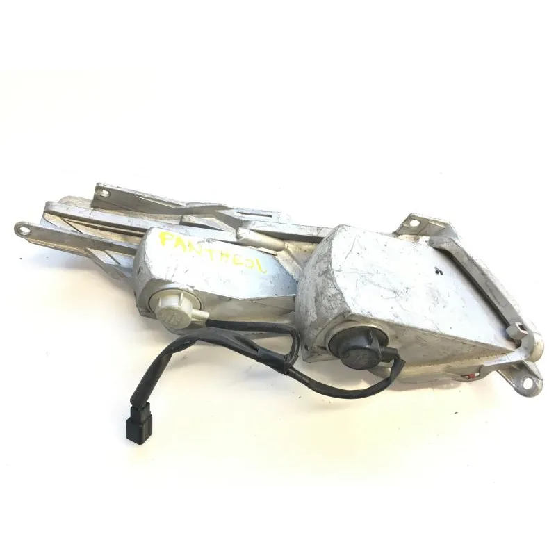 Feu arriere gauche HONDA FES 125 2003-2006 PANTHEON