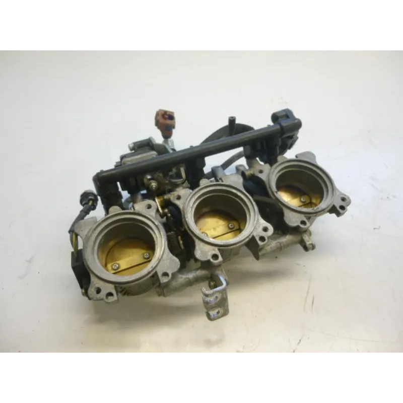 Rampe d'injection TRIUMPH DAYTONA 675 2009-2012