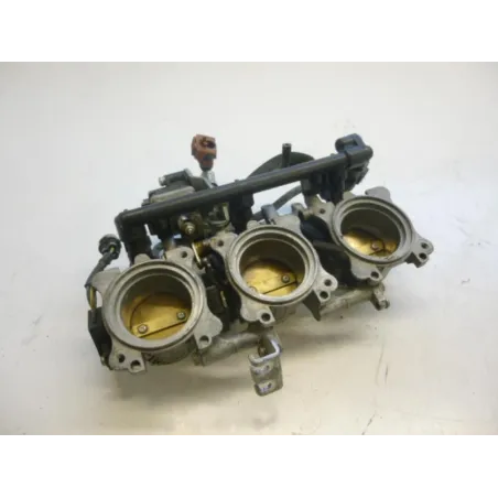 Rampe d'injection TRIUMPH DAYTONA 675 2009-2012