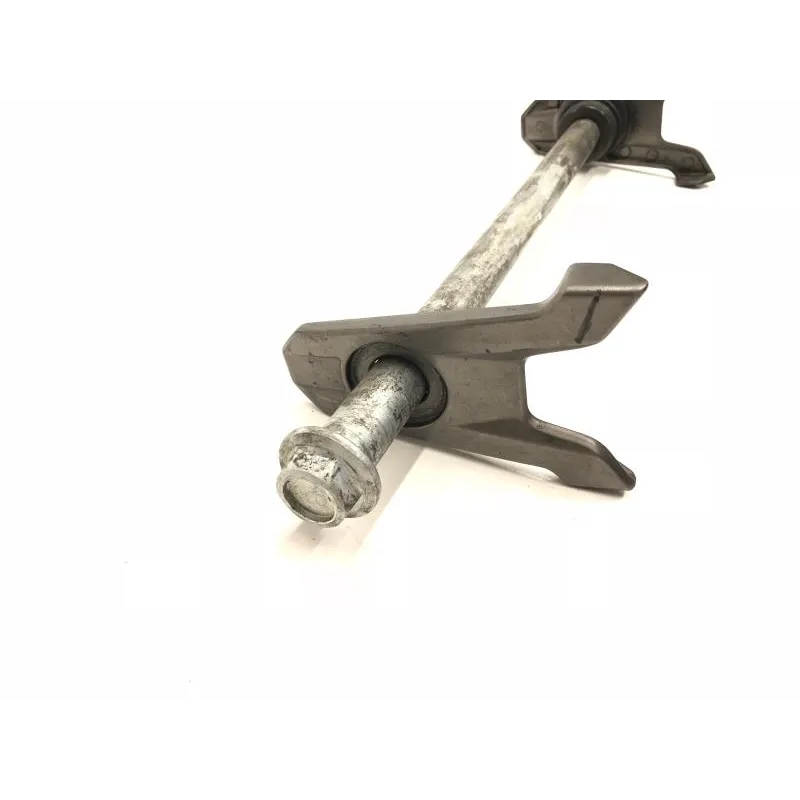 Axe de roue arriere KAWASAKI Z 800 2013-2016