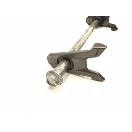 Axe de roue arriere KAWASAKI Z 800 2013-2016