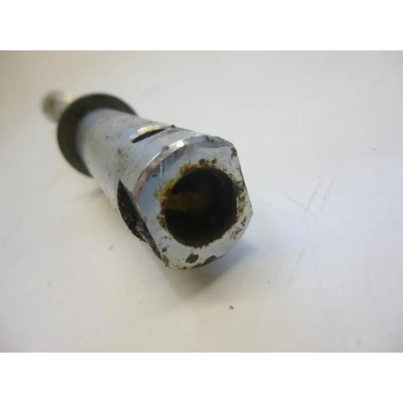 Axe de roue arriere YAMAHA XV 750 1995-1996 VIRAGO