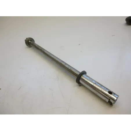 Axe de roue arriere YAMAHA XV 750 1995-1996 VIRAGO