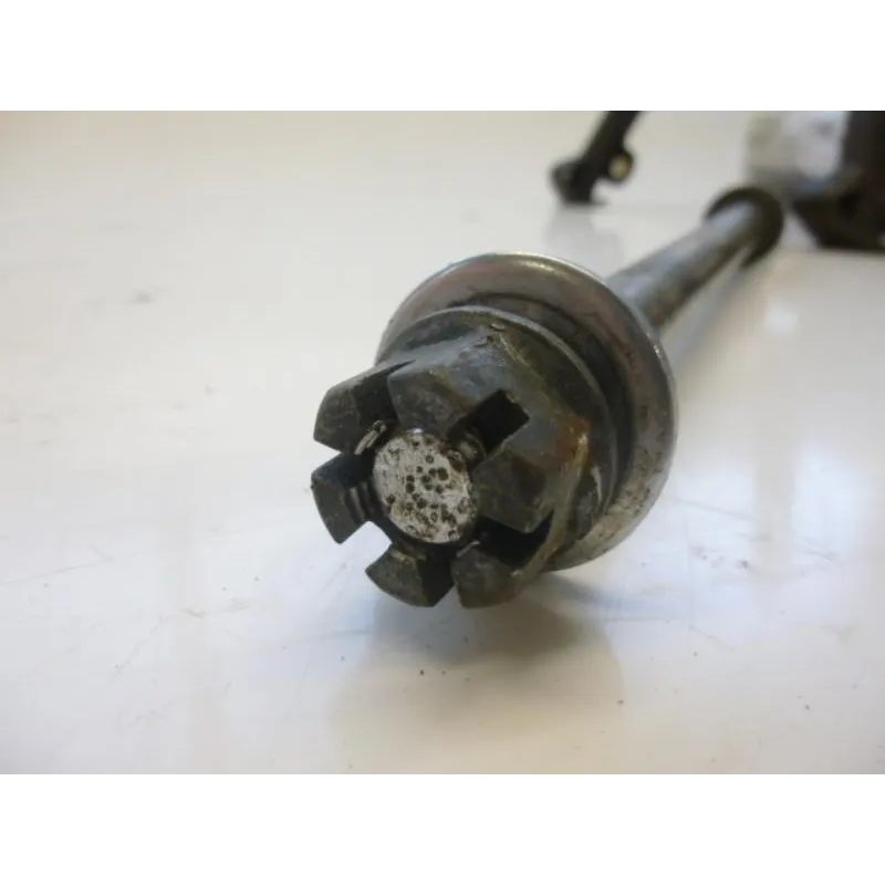 Axe de roue arriere YAMAHA XV 750 1995-1996 VIRAGO