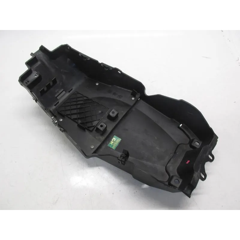 Cache carenage sous selle droit TRIUMPH SPEED TRIPLE 1050 2011-2015