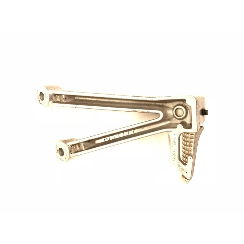 Platine et repose pieds arriere gauche SUZUKI GSXR 600 2004-2005