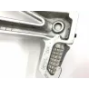 Platine et repose pieds arriere gauche SUZUKI GSXR 600 2004-2005 Platine et repose pieds arriere gauche SUZUKI GSXR 600 2004-2005