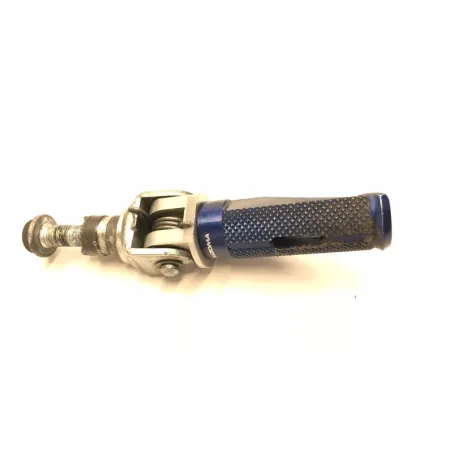 Repose pieds avant gauche SUZUKI GSXR 600 2004-2005