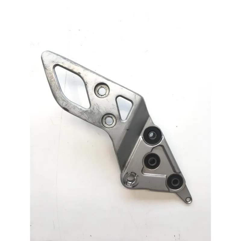 Platine avant droite SUZUKI GSF 650 2005-2006 BANDIT