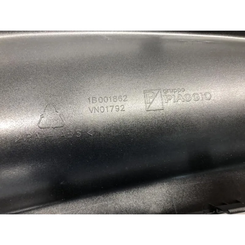 Cache carenage coque arriere droit HONDA MEDLEY 125 2016-2019
