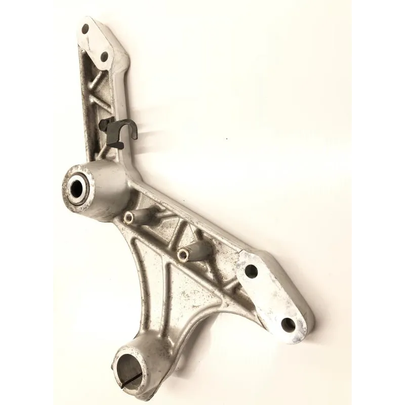 Support moteur gauche SUZUKI DL 1000 2002-2006 VSTROM