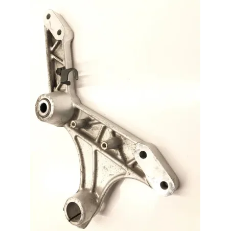Support moteur gauche SUZUKI DL 1000 2002-2006 VSTROM