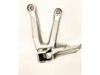 Platine et repose pieds arriere gauche SUZUKI SV 650 N 2003-2006
