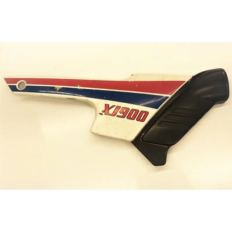 Cache carenage sous selle droit YAMAHA XJ 900 1983-1984