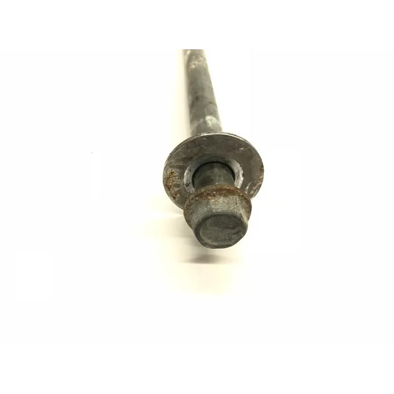 Axe de roue arriere YAMAHA XJ 600 N 1999-2002