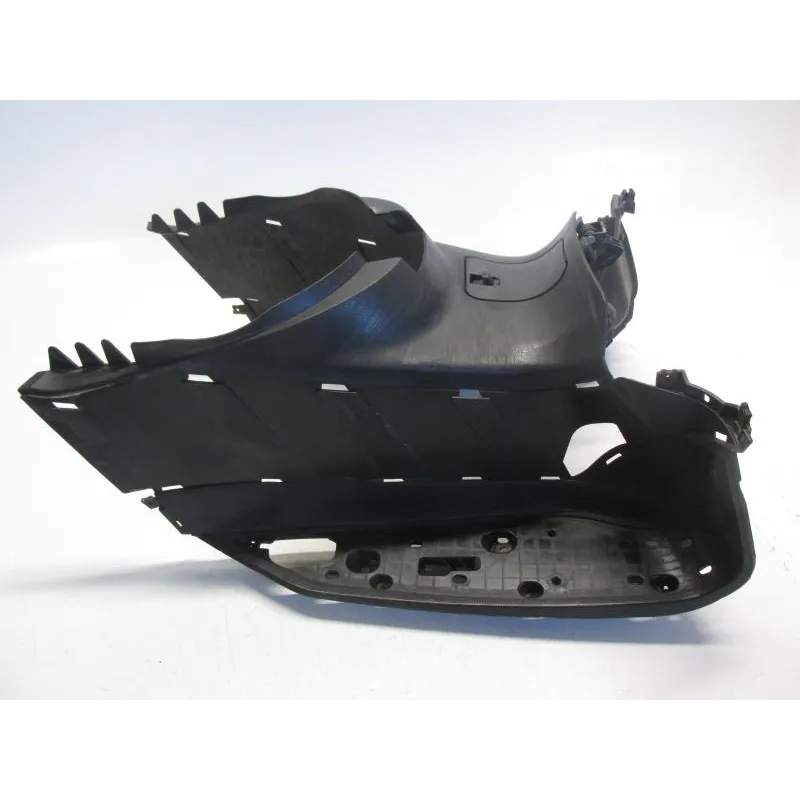 Plancher marche pied YAMAHA YPR 125 2006-2009 XMAX