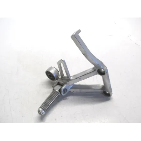 Platine et repose pieds arriere droit YAMAHA FZS 600 2000-2001 FAZER