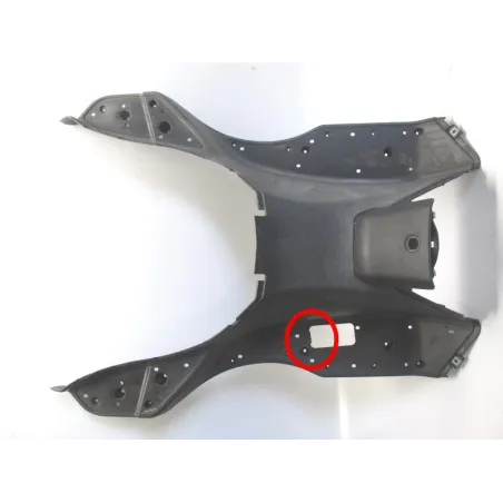 Cache carenage centrale marche pieds plancher APRILIA ATLANTIC 125 2006-2012