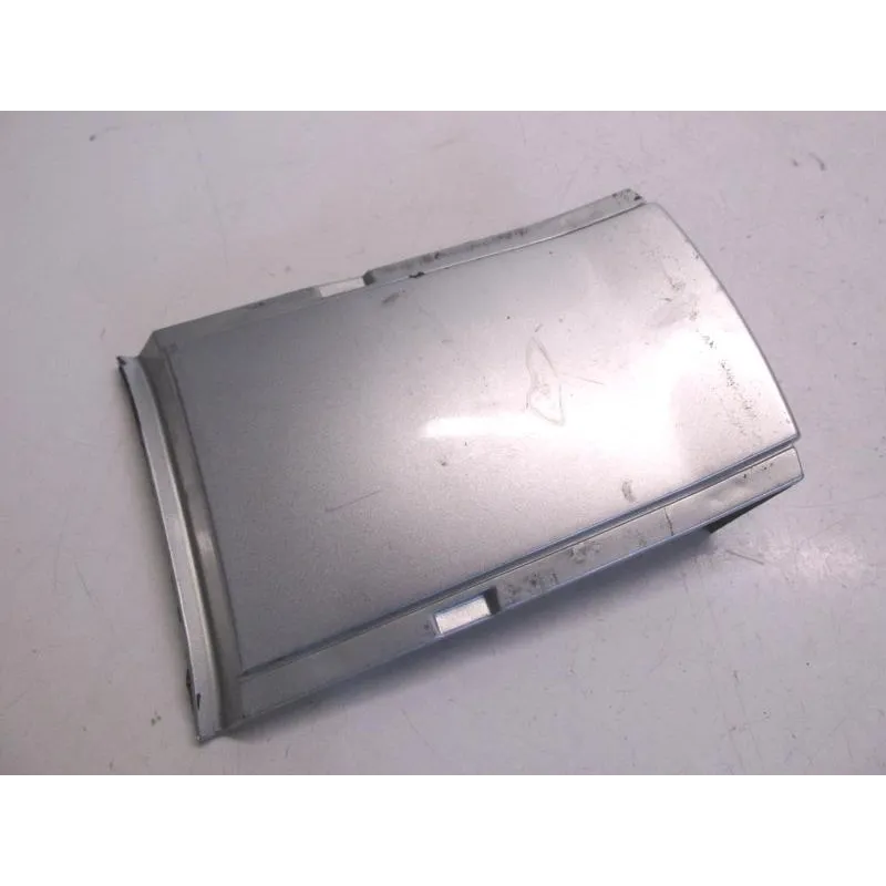Cache jonction coque arriere YAMAHA FZS 600 2002-2003 FAZER