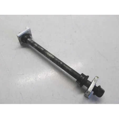 Axe de roue arriere YAMAHA YZF 125 R 2008-2013