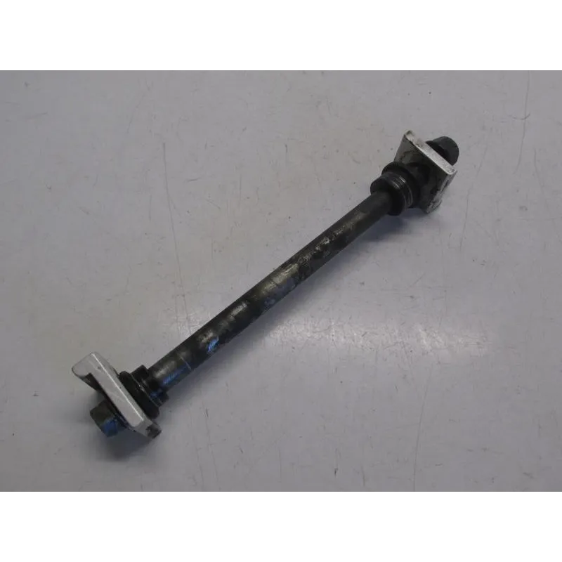 Axe de roue arriere YAMAHA YZF 125 R 2008-2013