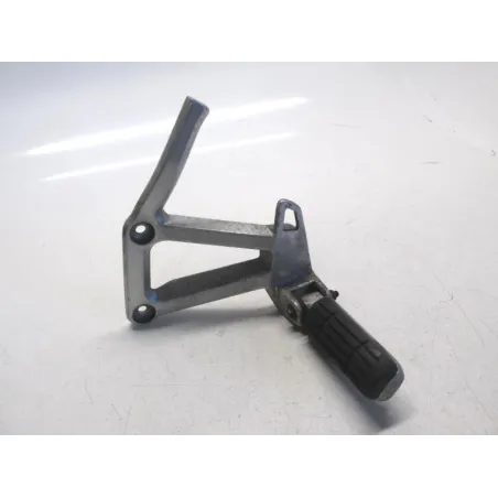 Platine et repose pieds arriere gauche YAMAHA FZS 600 2002-2003 FAZER