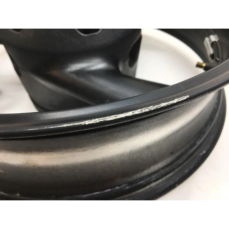 Jante arriere YAMAHA FZS 600 2002-2003 FAZER