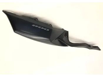 Cache carenage coque arriere droit SUZUKI GSXR 600 2008-2010