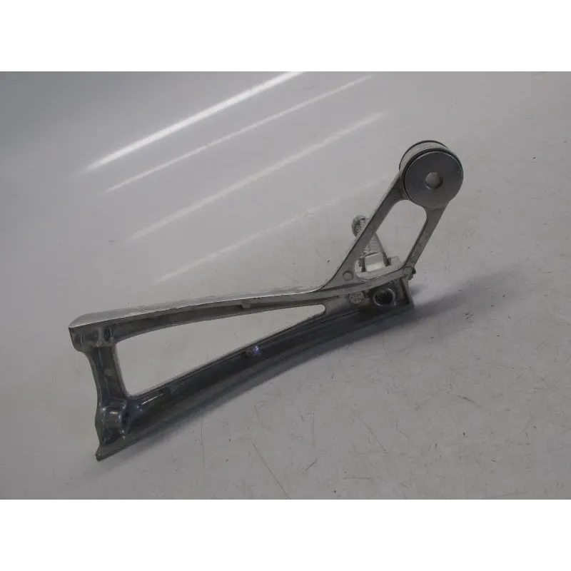 Platine et repose pieds arriere droit YAMAHA YZF 600 2003-2004 R6