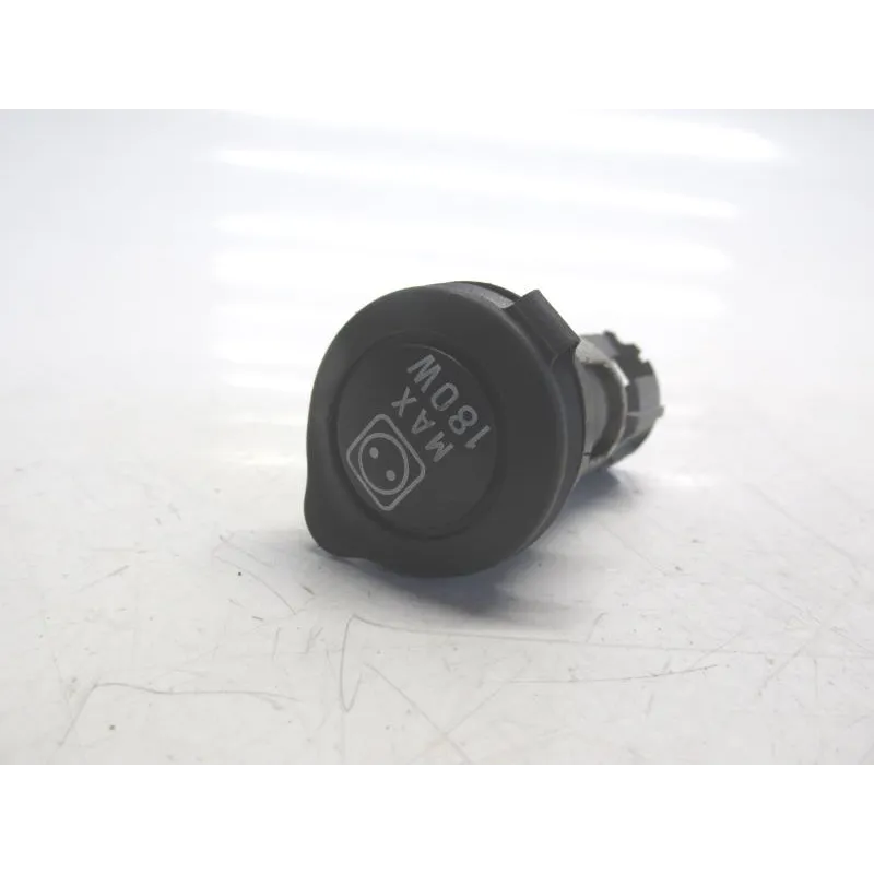 Prise 12 volts GILERA NEXUS 500 2006-2008