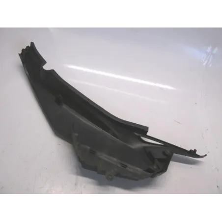 Cache carenage sous selle gauche SUZUKI DR 125 SM 2008-2014