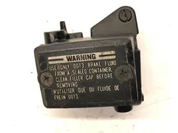 Maitre cylindre frein avant KAWASAKI GPZ 500 1987-1993