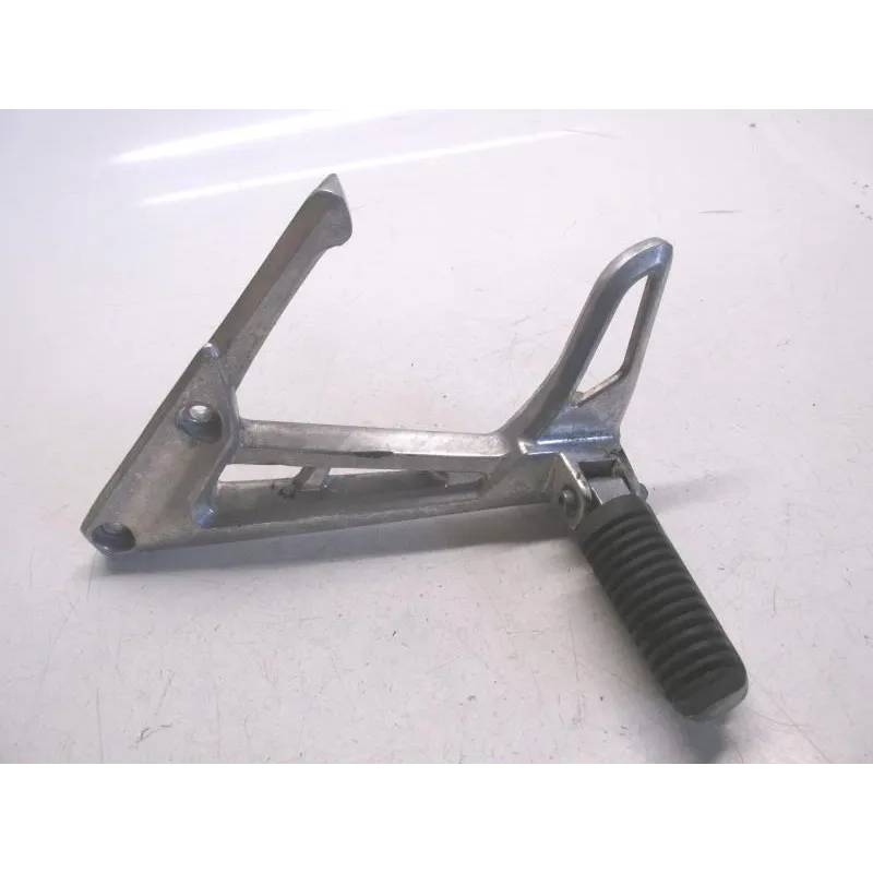 Platine et repose pieds arriere gauche YAMAHA FZS 1000 2001-2003 FAZER