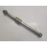 Axe de roue arriere YAMAHA YBR 125 2005-2006