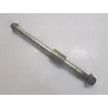 Axe de roue arriere YAMAHA YBR 125 2005-2006