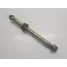 Axe de roue avant YAMAHA YBR 125 2005-2006