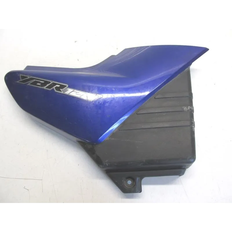 Cache carenage sous selle droit YAMAHA YBR 125 2005-2006