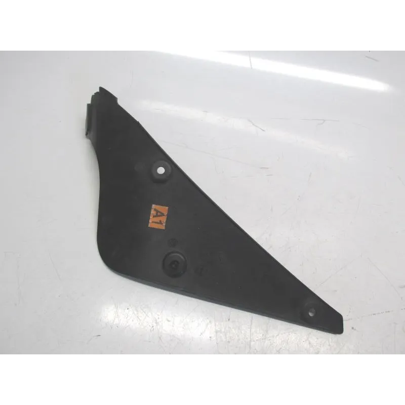 Cache interieur carenage droit TRIUMPH DAYTONA 675 2006-2008