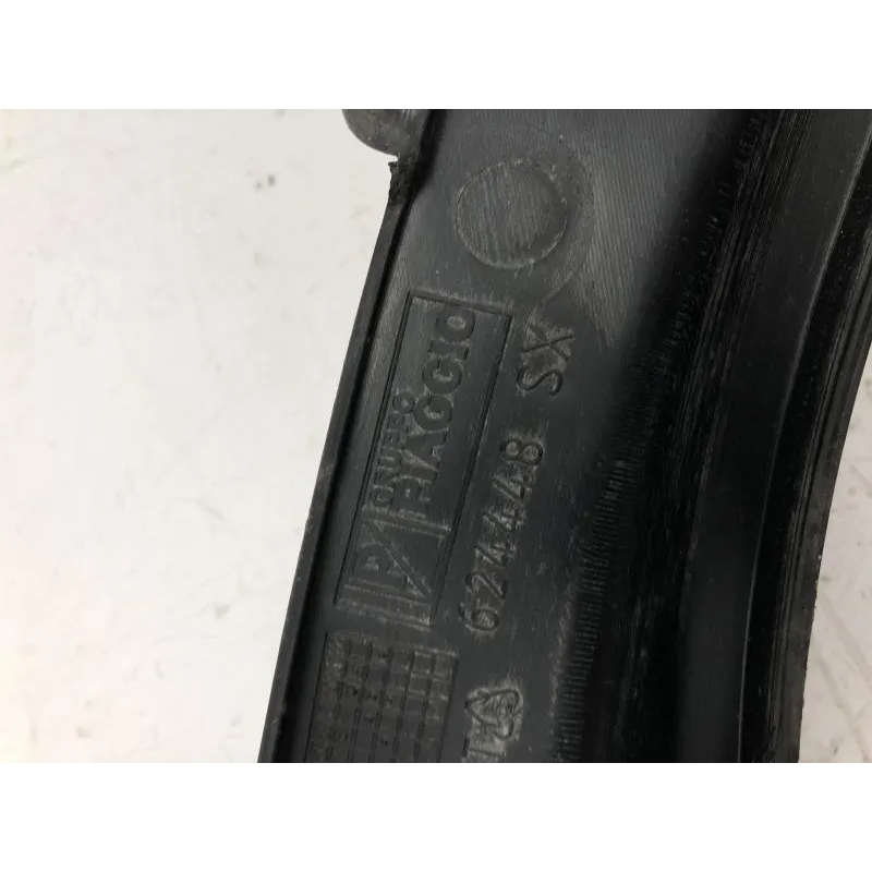 Cache lateral gauche PIAGGIO MP3 250 2008-2009 LT