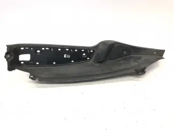Plancher marche pied droit PIAGGIO MP3 250 2008-2009 LT