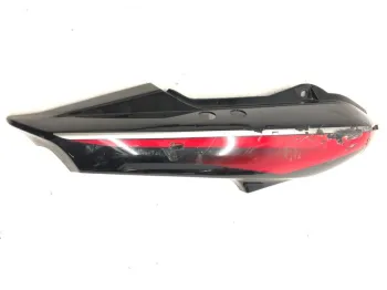Cache carenage coque arriere droit YAMAHA FZS 600 2002-2003 FAZER
