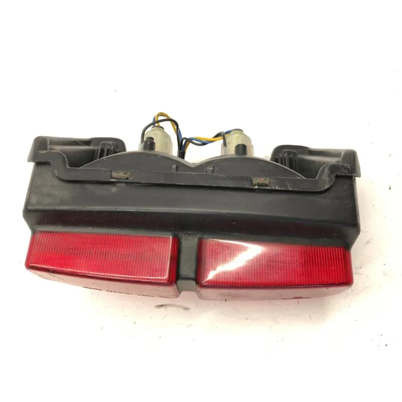 Feu arriere YAMAHA FZS 600 2002-2003 FAZER